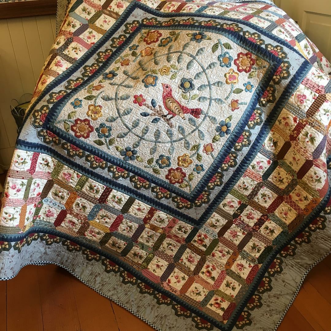 The Birdy Wreath Quilt Kit by Di Ford-Hall - Image 4